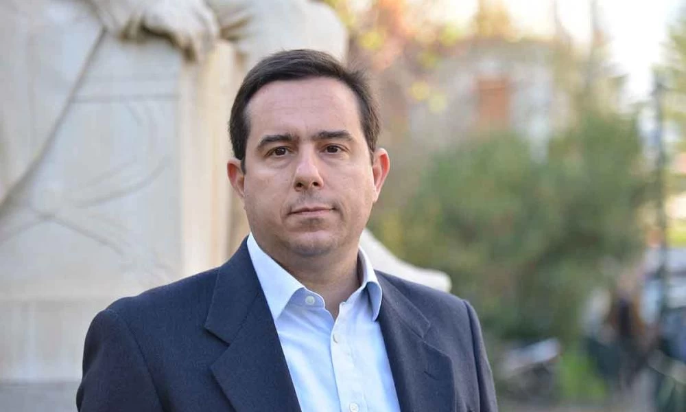 Μηταράκης: Δεν υπάρχουν κρούσματα σε δομές φιλοξενίας στα νησιά (βίντεο)